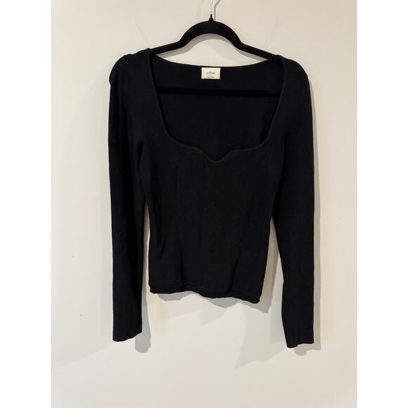 Wilfred Aritzia Tuscany Sweater Black Size L – Fitted Ribbed Knit Minimalist Top - Picture 2 of 6
